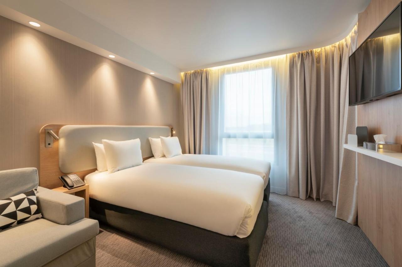 Hotel Express - Marne-la-vallee Val D'europe By Ihg 3*